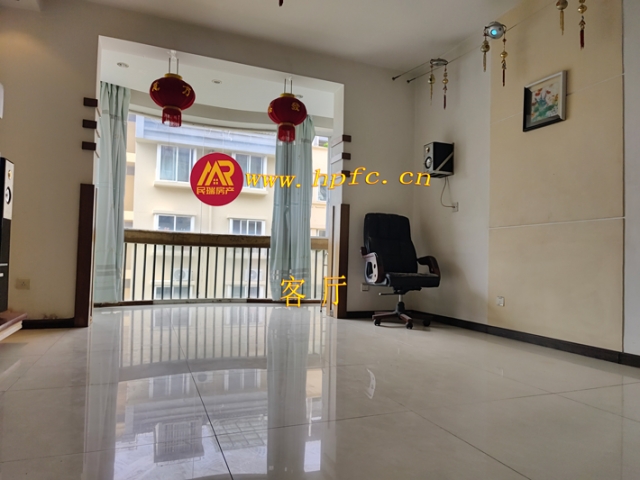 河滨花园（三室二厅一厨二卫）套房出售 0648