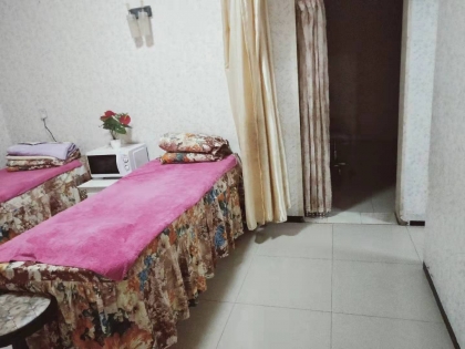 顺锦步行街旁（地税小区）一楼套房出售